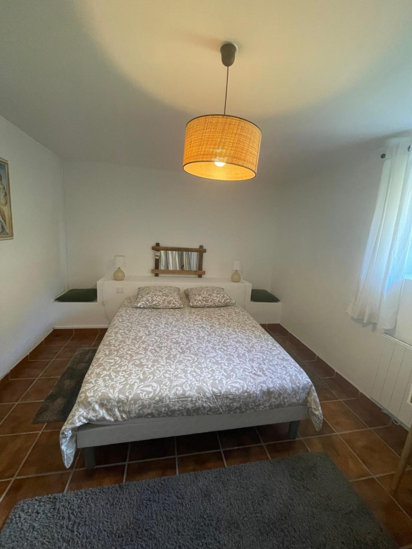 Gite Guiroya Saint-Jean-le-Vieux  Екстер'єр фото